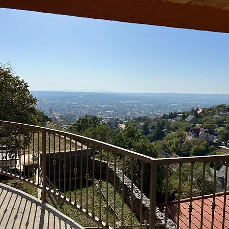 Brand New House With Beautiful View Of Dom wakacyjny Pécs